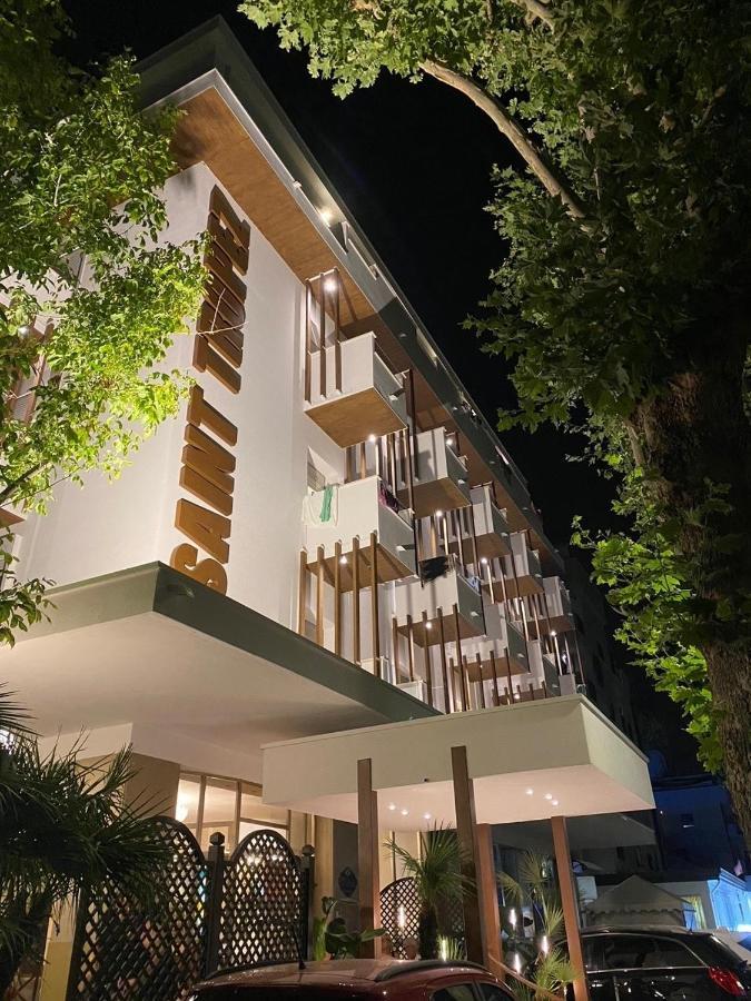 Hotel Saint Tropez リッチョーネ エクステリア 写真